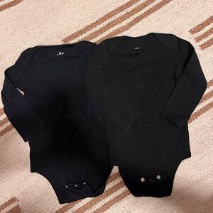 2 x Primary long sleeve bodysuits